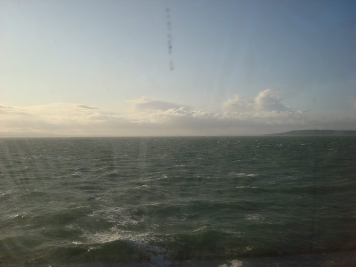 Land i sikte! Dublin skymtar genom dimmorna.