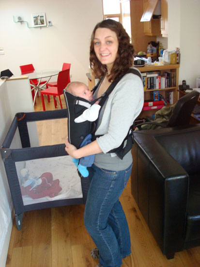 Oscar älskar att åka Babybjörn