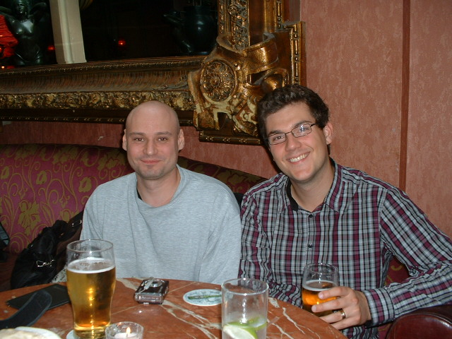 Déjà vu - Henrik och Jan dricker öl på Cafe en Seine